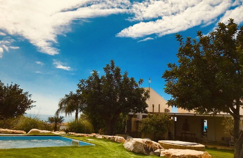 Cava dʼAliga Villa | Single villa with private pool and lovely sea view