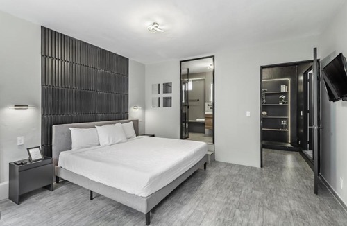 Miguel Hidalgo Hotel | Singular Goldsmith