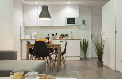 Valencia City Centre Apartment | Singular Stays Mercado Central III