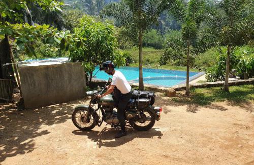 Kotapola Hotel | Sinharaja Hostel