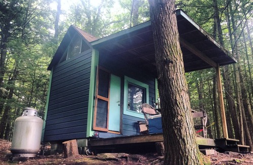 Saugerties Cabin | Sioux Tipi on Chloe's Lake