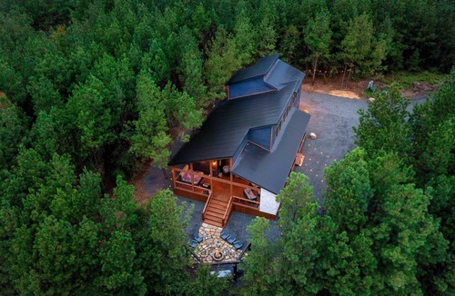 Pickens Cabin | Sip and Stay Hideaway