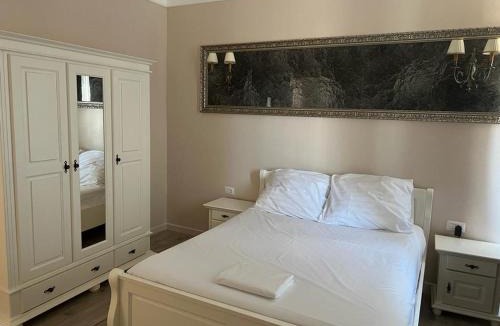 Old Town Apartment | SIR Apartment