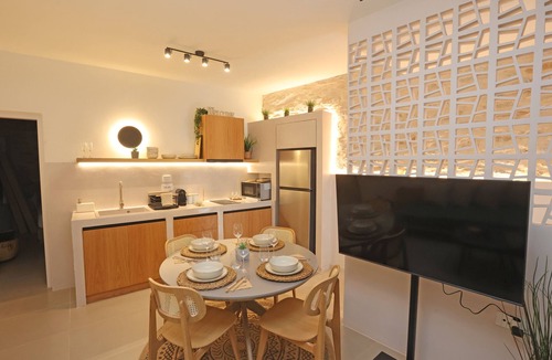 Ermoupoli House | Siroa Tranquil - A minimalistic chic house in the heart of Hermoupoli