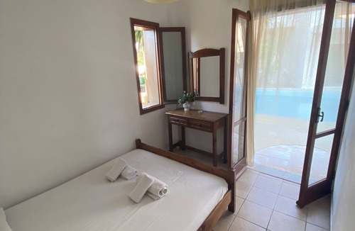 Koutouloufari Hotel | Sirocco Apartments