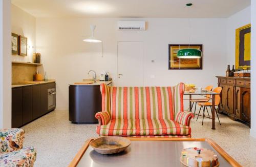 Santa Maria Novella Apartment | Sissi - Spacious Apartment with Large Living Area