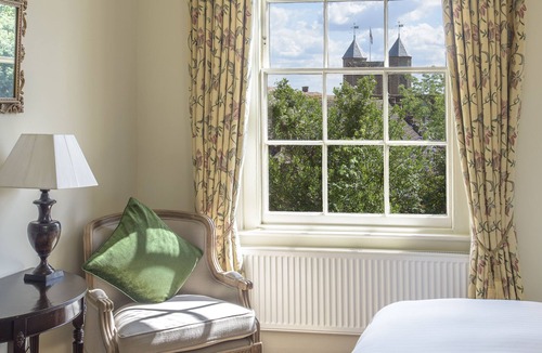 Abbess Roding Bed & Breakfast | Sissinghurst Castle Farmhouse