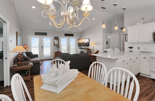 Indian Pass House | Sit Gulf Front On The Screen Porch At Indian Pass, Single Level Home