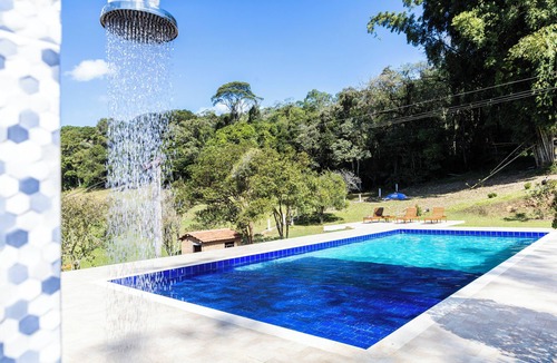 Ibiuna House | Sitio Natureza piscina e churrasqueira