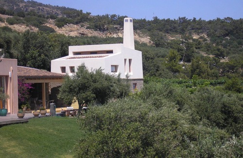 Ferma Cottage | Situated at a panoramic location in the middle of vineyards and olive groves