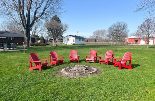 Colchester House | Situated Between 2 Wineries In The Heart of Wine Country. Minutes From The Beach