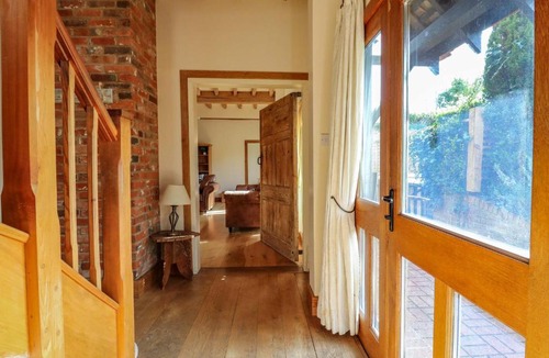 Wethersfield House | Six Apples
