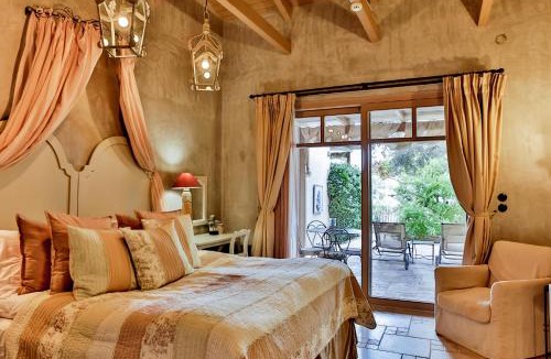Afissos House | Six Keys