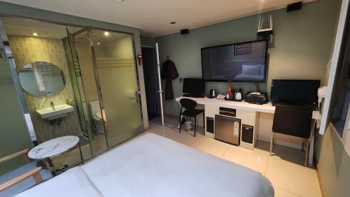 Jamsil-dong Hotel | Sixty Hotel