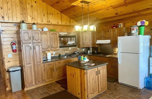 Falcon Lake Cottage | Skøgarmaör Meadow Cottage, Lake Of the Woods, Ward Island