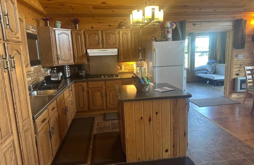 Falcon Lake Cottage | Skøgarmaör Meadow Cottage, Lake Of the Woods, Ward Island