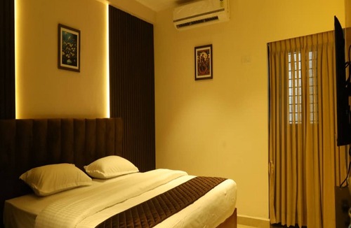 Mayiladuthurai Hotel | SK Home Stay