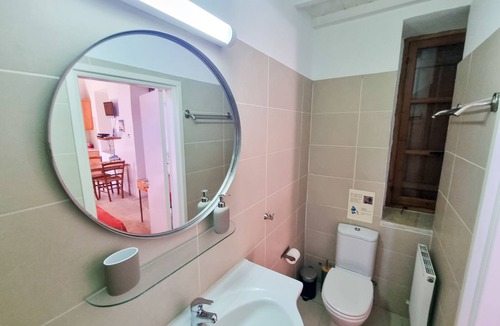 Skarinou Apartment | Skarinou Village Poolside Escape Studio