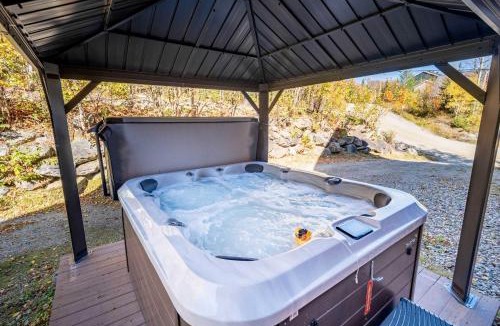 Saint-Philemon Ski Chalet | Ski Condo with SPA - Boise du Midi 66-A