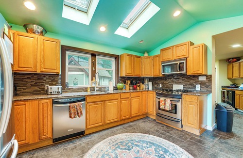 Packwood House | Ski, Fish & Explore: Packwood Home w/Hot Tub!