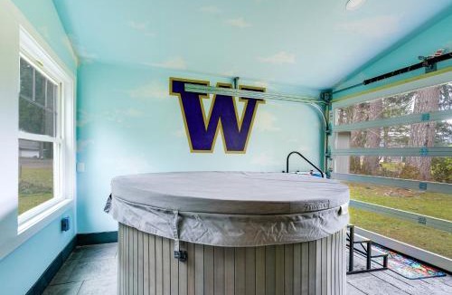 Packwood House | Ski, Fish & Explore: Packwood Home w/Hot Tub!