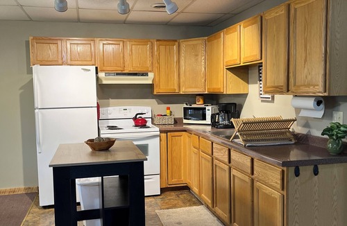 Stambaugh House | Ski getaway with Hill view and Hot tub!