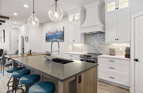 Fernie House | Ski-In Chalet at Fernie Alpine Swim Spa & Sauna B
