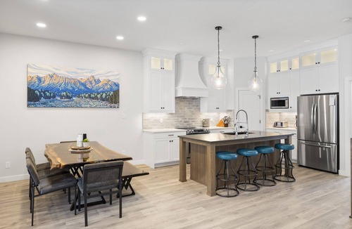 Fernie House | Ski-In Chalet at Fernie Alpine Swim Spa & Sauna B