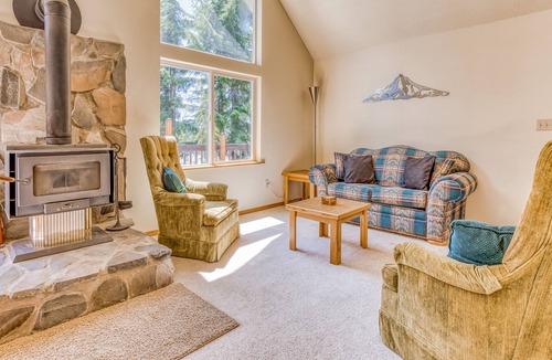 Government Camp House | Ski-in/out dog-friendly home with deck, wood fireplace, grill & partial mtn view