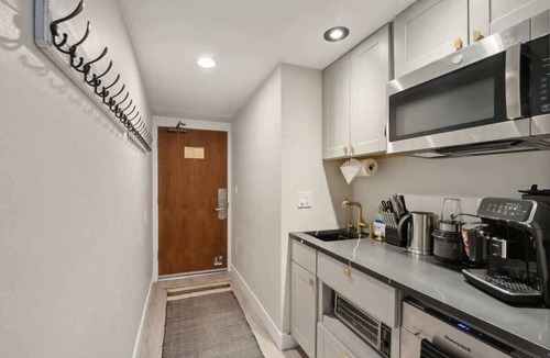 North Park City Condo | Ski-In Out Mountain Luxury Studio Sleeps 6
