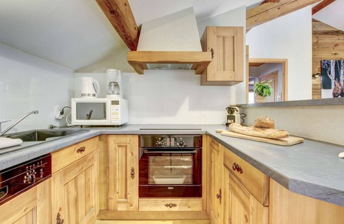 Morzine Apartment | Ski In/out overlooking the slopes of Le Pléney