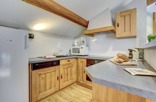Morzine Apartment | Ski In/out overlooking the slopes of Le Pléney