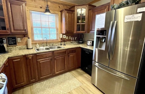 Edray House | Ski In/Out, Watch Slope frm Hot Tub, 6BR, 3 Kings, PS5, Tesla, Rec Rm-Loggers 12