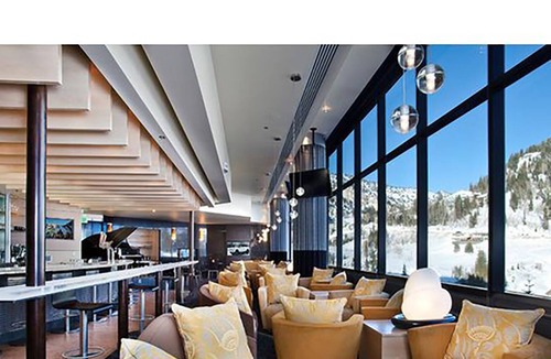 Salt Lake Mountain Resorts Resort | SKI-IN/SKI-OUT CLIFF CLUB + PREMIUM AMENITIES, 2-BEDROOM SUITE