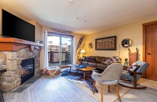 Salt Lake Mountain Resorts House | Ski in Ski out Pool Hot Tub Pool Table Resort View