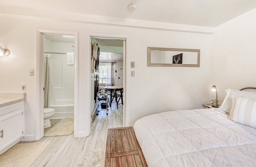 Brian Head Condo | Ski-in/ski-out studio w/ a kitchenette, slope views, & fireplace - close to town