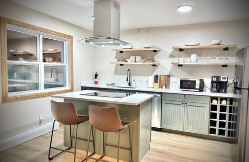 Stockbridge House | Ski/MTB/Arcade/Pool Table near Killington/Pico/Sugarbush/Woodstock
