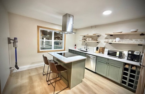 Stockbridge House | Ski/MTB/Arcade/Pool Table near Killington/Pico/Sugarbush/Woodstock