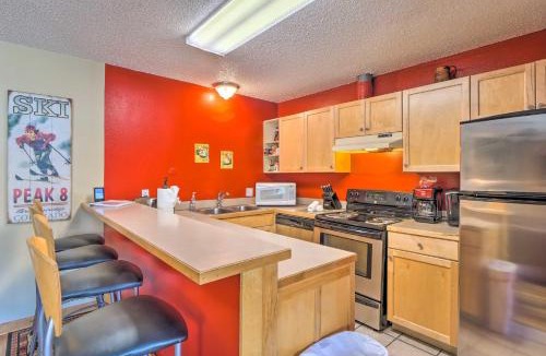 Historic District House | Ski & Unwind Fireside: Main St Condo in Tannhauser