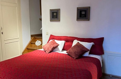 Poperinge Apartment | Skindles Guesthouse