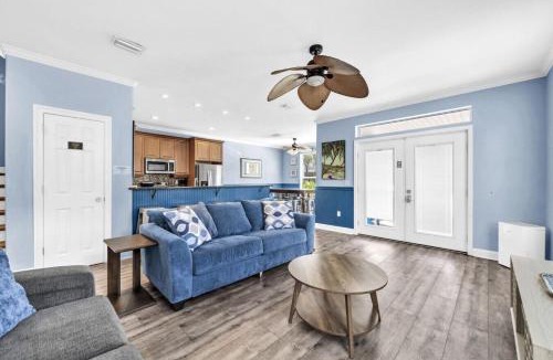 Villages of Crystal Beach House | Skip's Corner Pet friendly Beach trolley