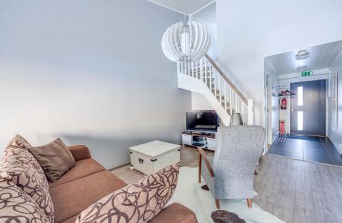 Kehys-Kainuu Apartment | Skivillas 28 A 10 Lake view Incl WiFi, Fireplace, Sauna