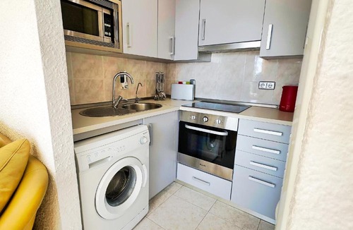 Marbella Seafront Promenade Apartment | Skol 439 Spacious and Refurbished Apartment with Sea Views
