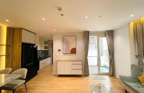 Phu Nhuan Apartment | Sky Center Apartment