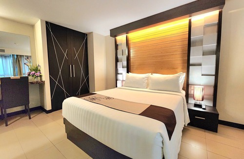 Lat Phrao Hotel | Sky Dome Resotel