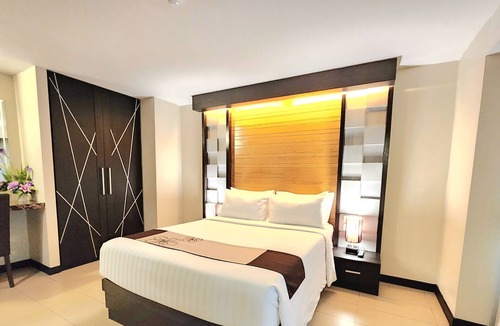 Lat Phrao Hotel | Sky Dome Resotel