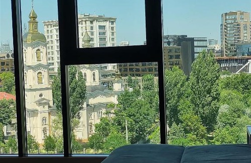 Iasi Apartment | Sky Frame