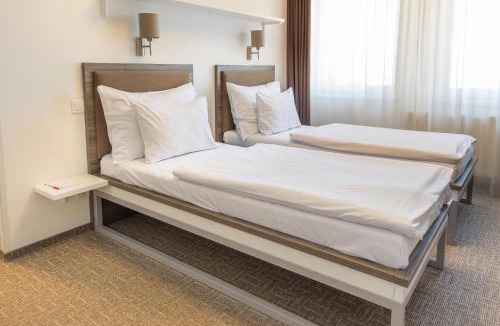Ruzyne Hotel | SKY Hotel Prague