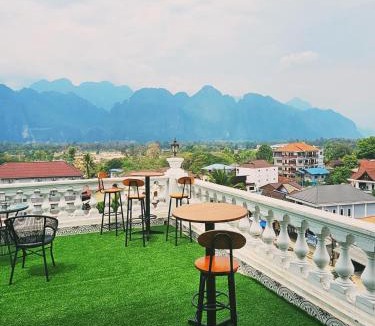Vang Vieng Hotel | SKY hotel vangvieng