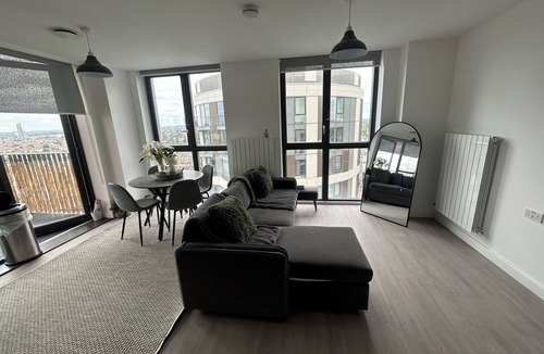 Barking Apartment | Sky Line Apartment